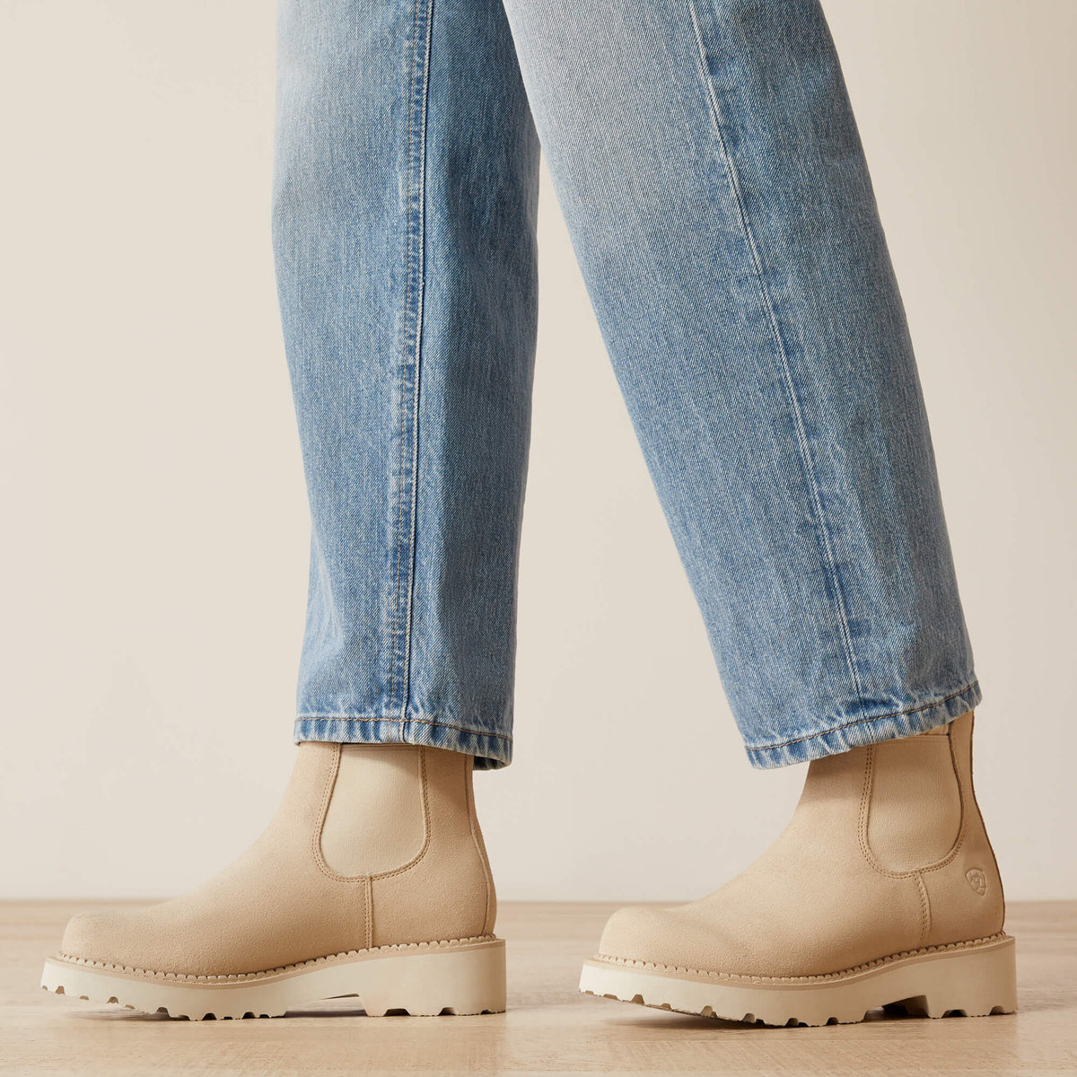 Ariat Ultra High Rise Tomboy Straight Leg Jeans Outlet